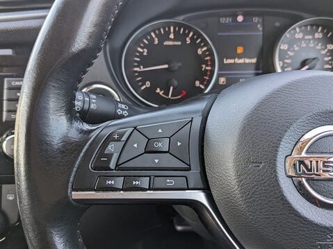 Nissan Qashqai DIG-T N-CONNECTA DCT 21