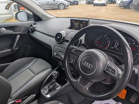 Audi A1 SPORTBACK TFSI SPORT 4