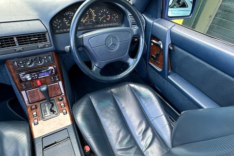 Mercedes-Benz SL Class SL500 47