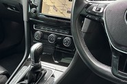 Volkswagen Golf GT TDI BLUEMOTION TECHNOLOGY DSG 38