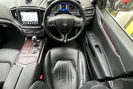Maserati Ghibli DV6 34