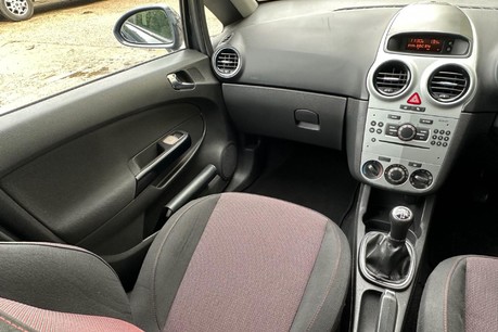 Vauxhall Corsa SXI 16V 40