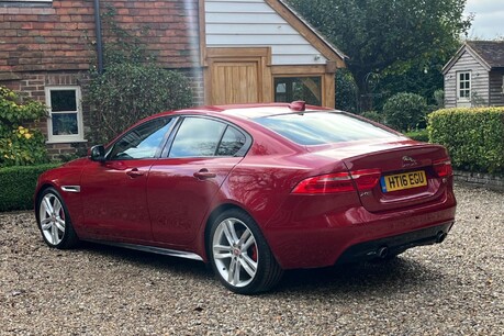 Jaguar XE S 9