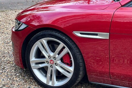 Jaguar XE S 29