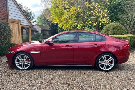 Jaguar XE S 11