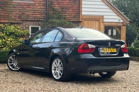 BMW 3 Series 325D M SPORT 4