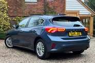 Ford Focus TITANIUM 4