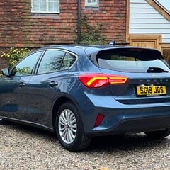 Ford Focus TITANIUM 2