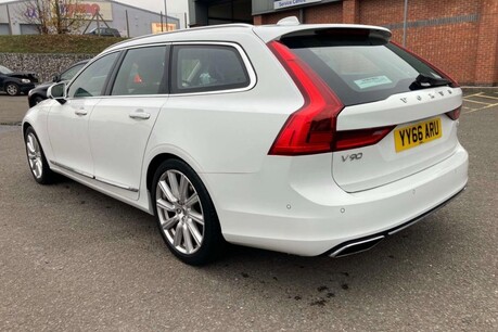 Volvo V90 D4 INSCRIPTION 28