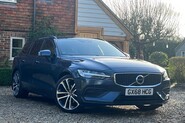 Volvo V60 D3 MOMENTUM 1