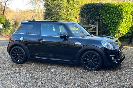 Mini Hatch COOPER S 17