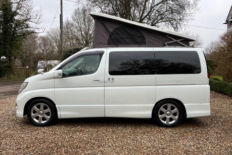 Nissan Elgrand 3.5 V6 Campervan 9