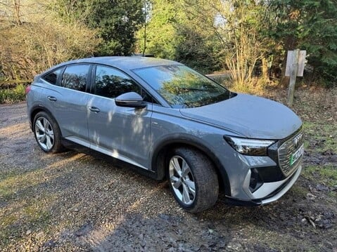 Audi Q4 SPORTBACK S LINE 