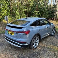 Audi Q4 SPORTBACK S LINE 3