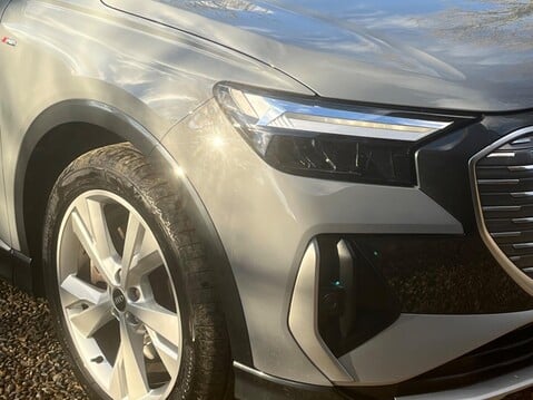 Audi Q4 SPORTBACK S LINE