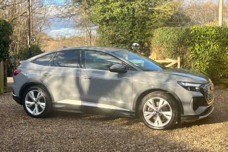 Audi Q4 SPORTBACK S LINE 14