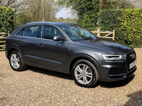 Audi Q3 TFSI S LINE EDITION