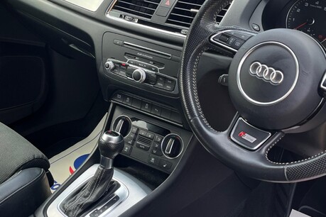 Audi Q3 TFSI S LINE EDITION 23