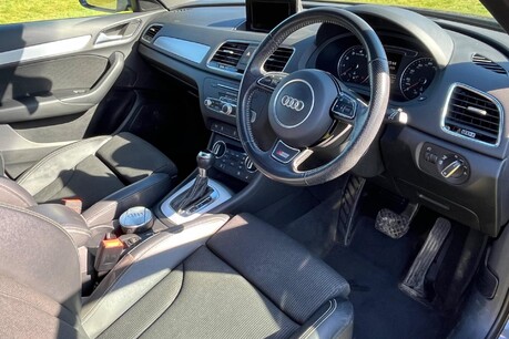Audi Q3 TFSI S LINE EDITION 60