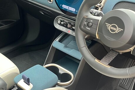 Mini Countryman C EXCLUSIVE 61
