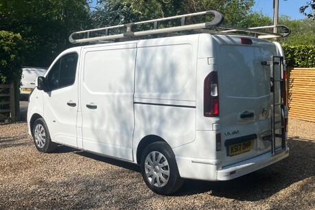 Vauxhall Vivaro L1H1 2700 SPORTIVE CDTI BITURBO S/S 11