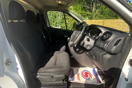 Vauxhall Vivaro L1H1 2700 SPORTIVE CDTI BITURBO S/S 38