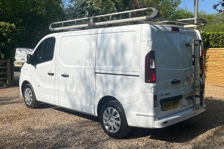 Vauxhall Vivaro L1H1 2700 SPORTIVE CDTI BITURBO S/S 11