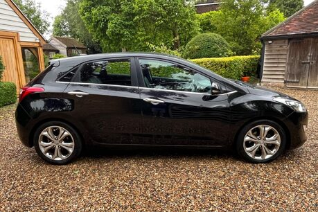 Hyundai i30 PREMIUM 15