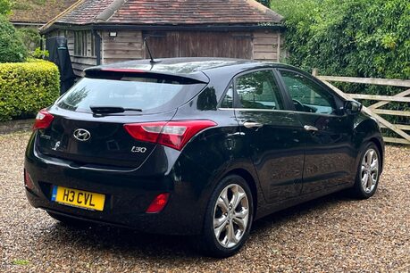 Hyundai i30 PREMIUM 17