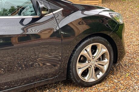 Hyundai i30 PREMIUM 35