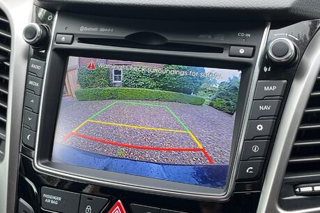 Hyundai i30 PREMIUM 38