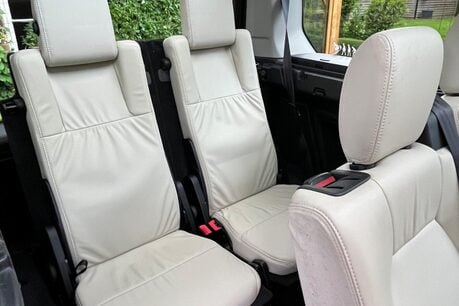 Land Rover Discovery SDV6 HSE 29