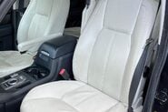 Land Rover Discovery SDV6 HSE 33