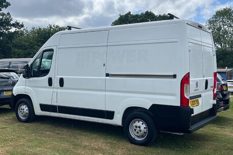 Peugeot Boxer BLUEHDI 335 L2H2 PROFESSIONAL P/V 33