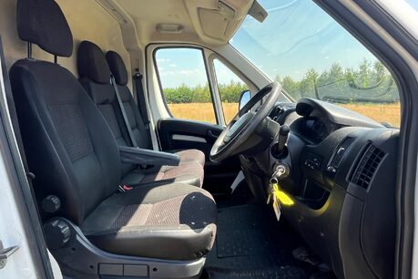 Peugeot Boxer BLUEHDI 335 L2H2 PROFESSIONAL P/V 11