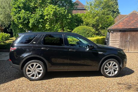 Land Rover Discovery Sport TD4 HSE LUXURY 17