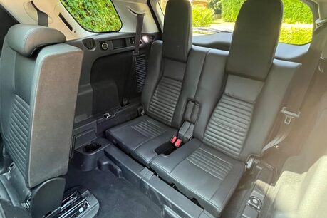 Land Rover Discovery Sport TD4 HSE LUXURY 28