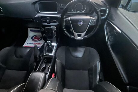 Volvo V40 D2 R-DESIGN NAV 28