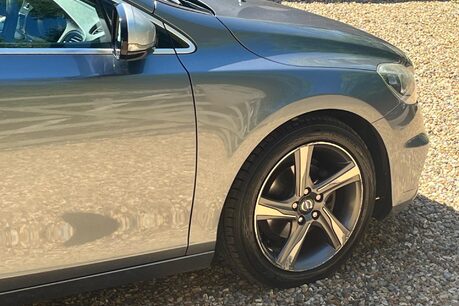 Volvo V40 D2 R-DESIGN NAV 37