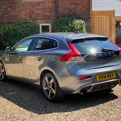 Volvo V40 D2 R-DESIGN NAV 2
