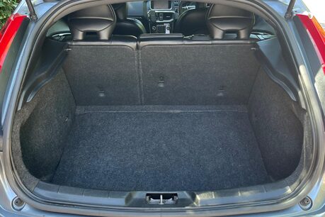 Volvo V40 D2 R-DESIGN NAV 43