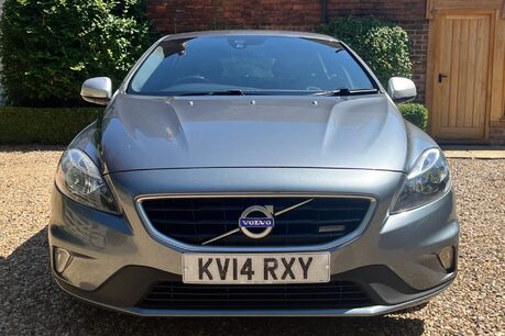 Volvo V40 D2 R-DESIGN NAV 2