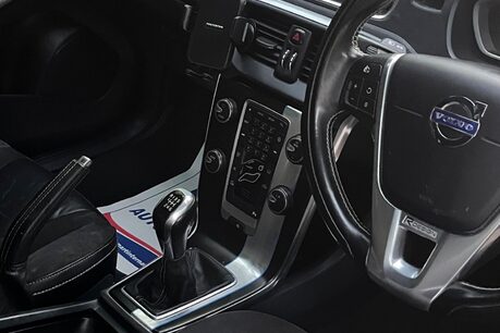 Volvo V40 D2 R-DESIGN NAV 26