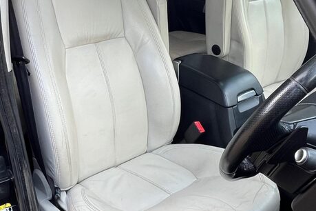 Land Rover Discovery SDV6 HSE LUXURY 19