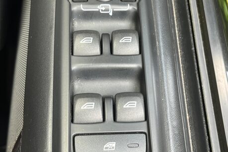 Land Rover Discovery SDV6 HSE LUXURY 27