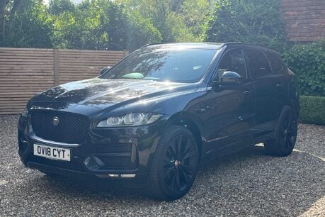 Jaguar F-Pace R-SPORT AWD 9