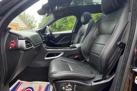 Jaguar F-Pace R-SPORT AWD 64
