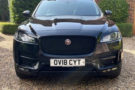 Jaguar F-Pace R-SPORT AWD 2