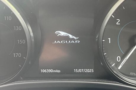 Jaguar F-Pace R-SPORT AWD 61