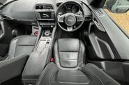 Jaguar F-Pace R-SPORT AWD 28